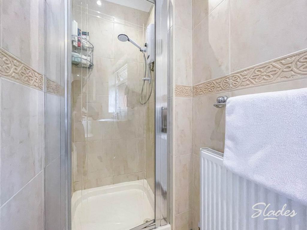 Old barn en-suite sh
