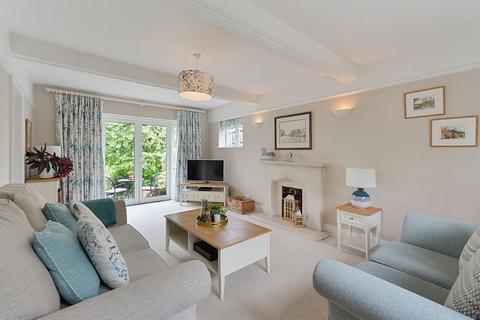 33 Beadles Lane, Oxted, RH8 9JG
