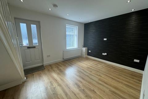 3 bedroom terraced house to rent, Strand Street Mountain Ash - Mountain Ash