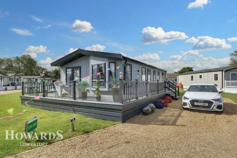 undefined, The Hollies, Kessingland