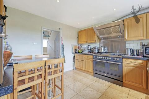 The Tudors Epping Road, Nazeing, Waltham Abbey, EN9 2DH