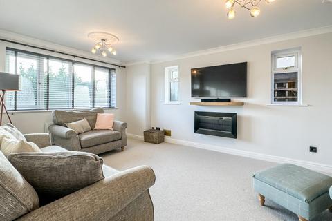 8 Eggshill Lane, Yate, Bristol, BS37 4BL
