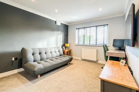 8 Eggshill Lane, Yate, Bristol, BS37 4BL