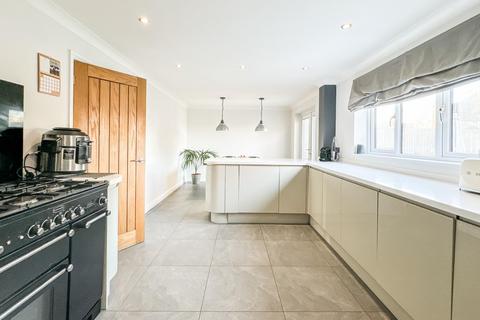 8 Eggshill Lane, Yate, Bristol, BS37 4BL
