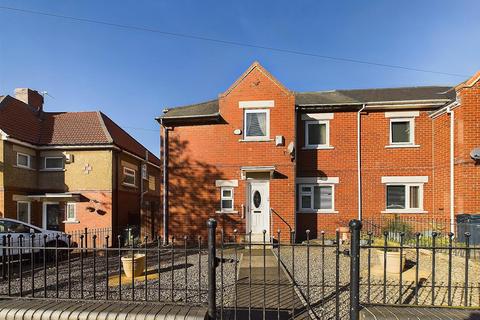 3 bedroom semi-detached house for sale, Pilgrimsway, Gateshead NE9