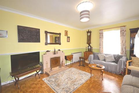 2 bedroom semi-detached bungalow for sale, Grosvenor Road, Dorchester