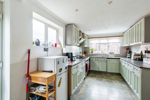 4 bedroom detached house for sale, Davis Close, Bristol BS30