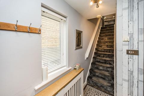 11 Crowtrees Park, Brighouse, HD6 3XQ