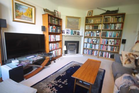 3 bedroom semi-detached house to rent, Haslemere