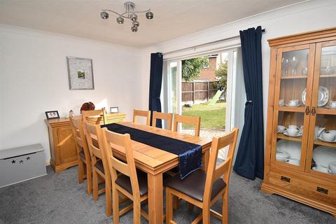 4 bedroom detached house for sale, Crouchview Close, Wickford