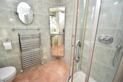 2 Crouchview Close, Wickford, SS11 8QB