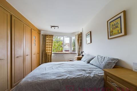 37 Cannonbury Avenue, Pinner, HA5 1TP