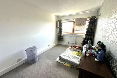 2 bedroom flat for sale, Hazel Grove, ., Feltham, Middlesex, TW13 4DN