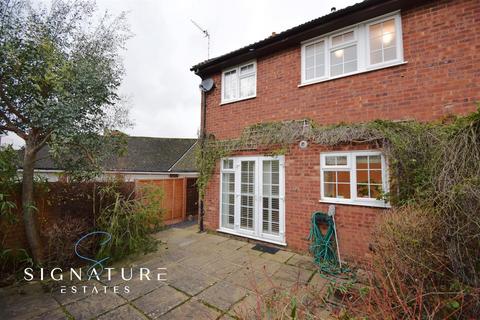 3 bedroom semi-detached house for sale, Pembridge Road, Bovingdon, Hemel Hempstead