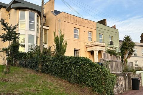 4 bedroom flat for sale, East Street, Torquay, TQ2 5AD