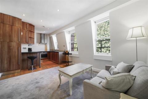 2 bedroom flat to rent, Egerton Gardens, SW3