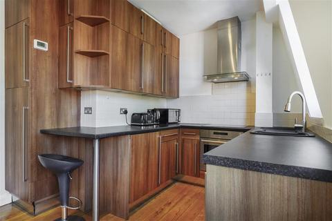 2 bedroom flat to rent, Egerton Gardens, SW3