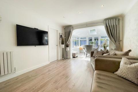 42 Birchall Green, Woodley, Stockport, SK6 1RZ