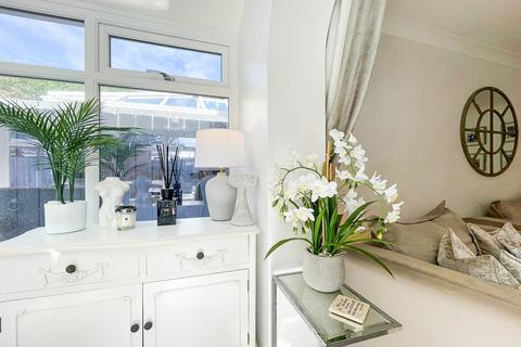 42 Birchall Green, Woodley, Stockport, SK6 1RZ