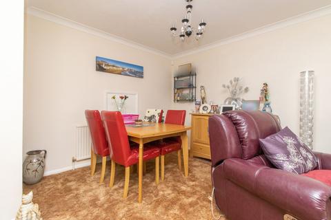 23 Castle Avenue, Broadstairs, CT10 1EG