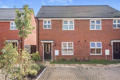 3 bedroom semi-detached house to rent, Blackthorn Road, Andover, SP11