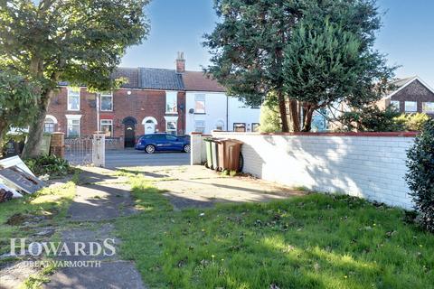 2 bedroom semi-detached house for sale, Yarmouth Road, Caister-on-Sea