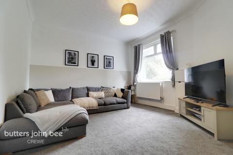 3 bedroom end of terrace house for sale, Hall O'shaw Street, Crewe