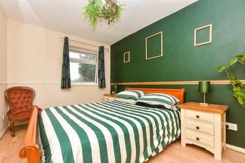 2 bedroom maisonette for sale, Campbell Close, Uckfield, East Sussex