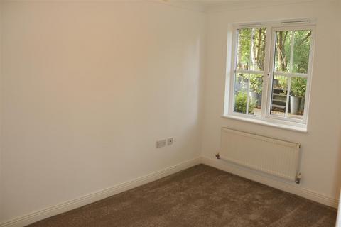 61 Barrow Close, Walsall, WS9 9BS