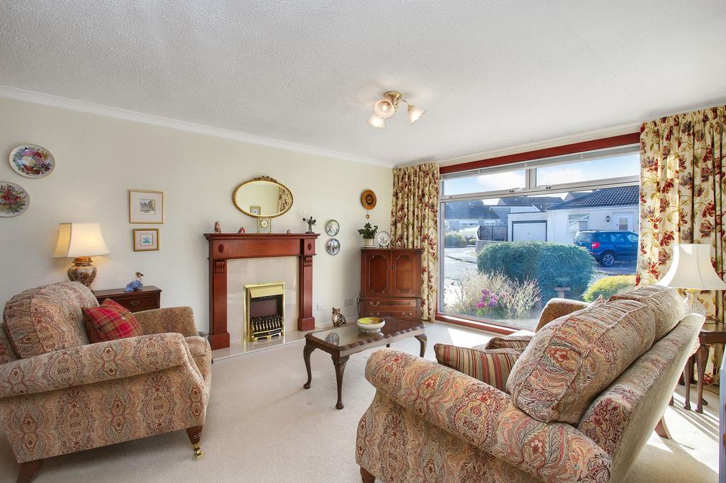 24 Rowantree Avenue, Currie, EH14 5AU 2 bed detached house for sale £