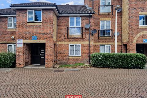 1 bedroom flat for sale, Lowden Road, Southall UB1