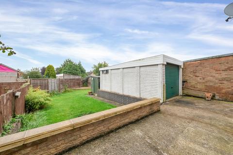 3 bedroom semi-detached house for sale, Melbray Drive, Melton Mowbray, LE13