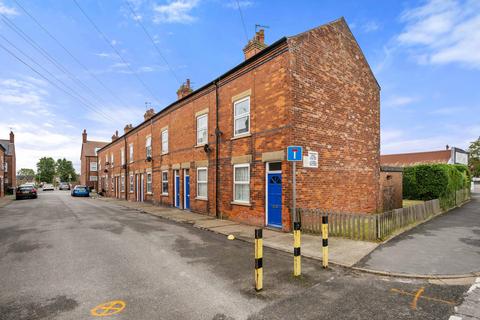 3 bedroom house for sale, Cross Street, Skegness PE25