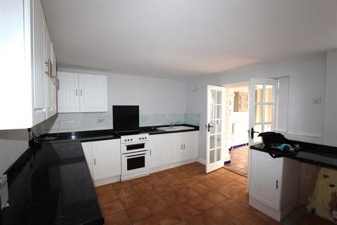 3 bedroom property for sale, King Street, Gillingham ME7