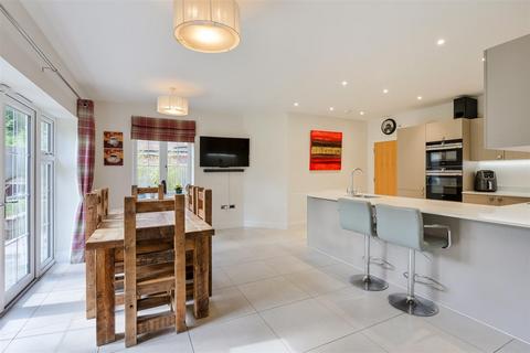 4 bedroom detached house for sale, Downs Reach, Epsom