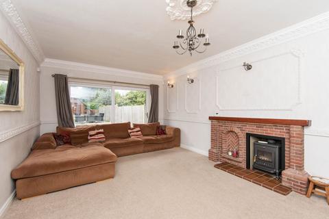3 bedroom detached house for sale, Newbold Road, Chesterfield S41