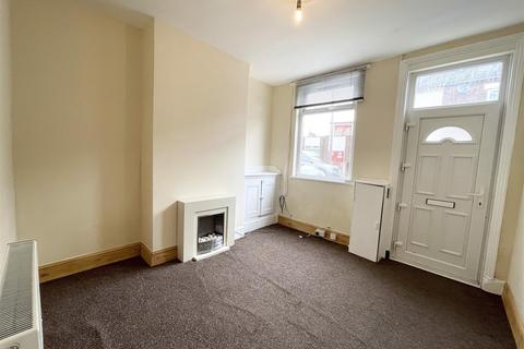 2 bedroom terraced house to rent, Duke Street, Stoke-On-Trent ST4