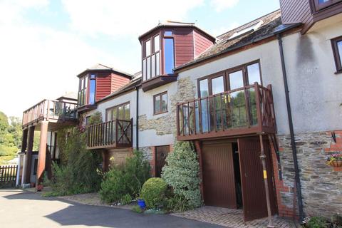 3 bedroom terraced house to rent, The Malthouse, Noss Mayo PL8