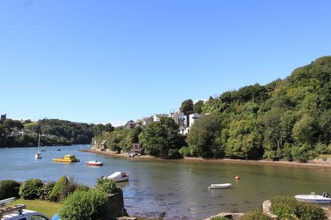 3 bedroom terraced house to rent, The Malthouse, Noss Mayo PL8