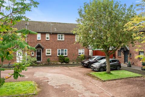 17 Hoskins Close, Manchester, M12 4JX