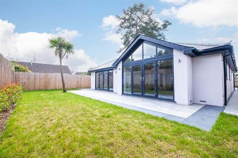 undefined, Woodlinken Drive, Verwood BH31