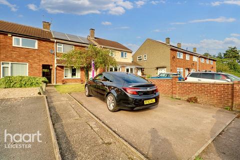 3 bedroom terraced house for sale, Twickenham Road, Leicester