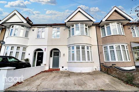 3 bedroom terraced house for sale, Chudleigh Crescent, Ilford