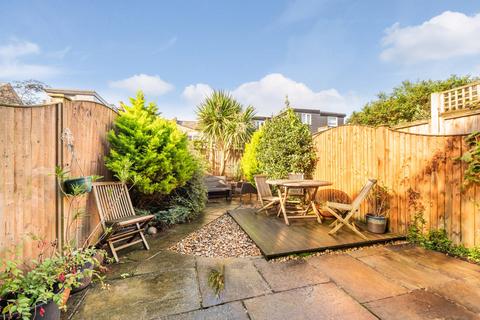 3 bedroom terraced house to rent, Landells Road, East Dulwich, SE22