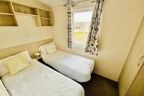 2 bedroom static caravan for sale, Martello Beach Holiday Park