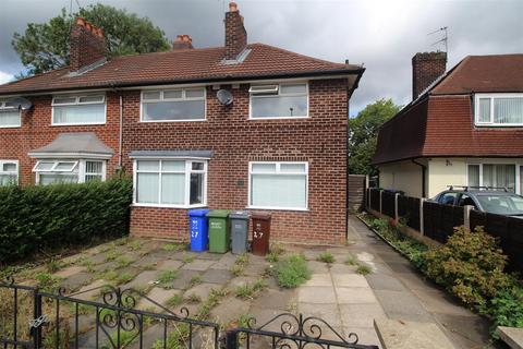 3 bedroom end of terrace house to rent, Hollyhedge Road, Manchester, M22 8HW