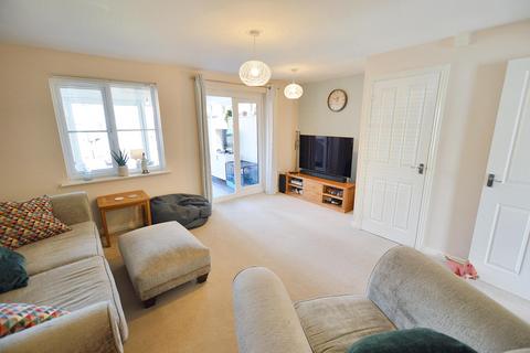 24 Chepstow Drive, Bourne, PE10 0RX