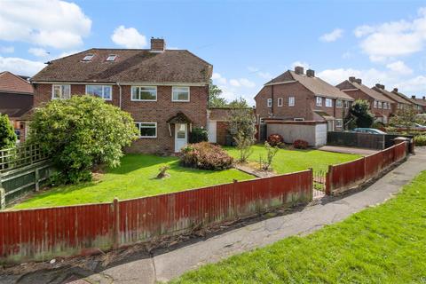 3 bedroom semi-detached house for sale, Meadow Road, Hailsham