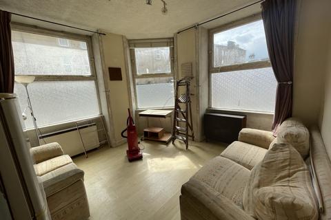 2 bedroom flat for sale, Flat 1, 17 Caledonian Place, Edinburgh