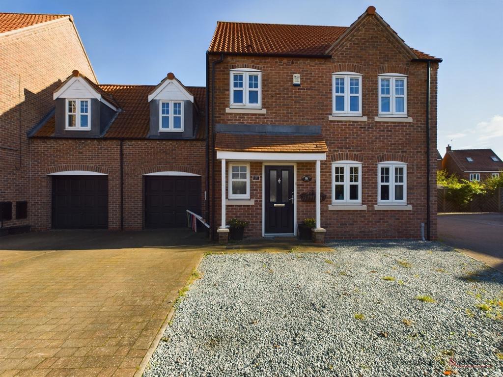 4 Bedroom Detached House   For Sale